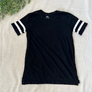 Women’s Small Black T-Shirt